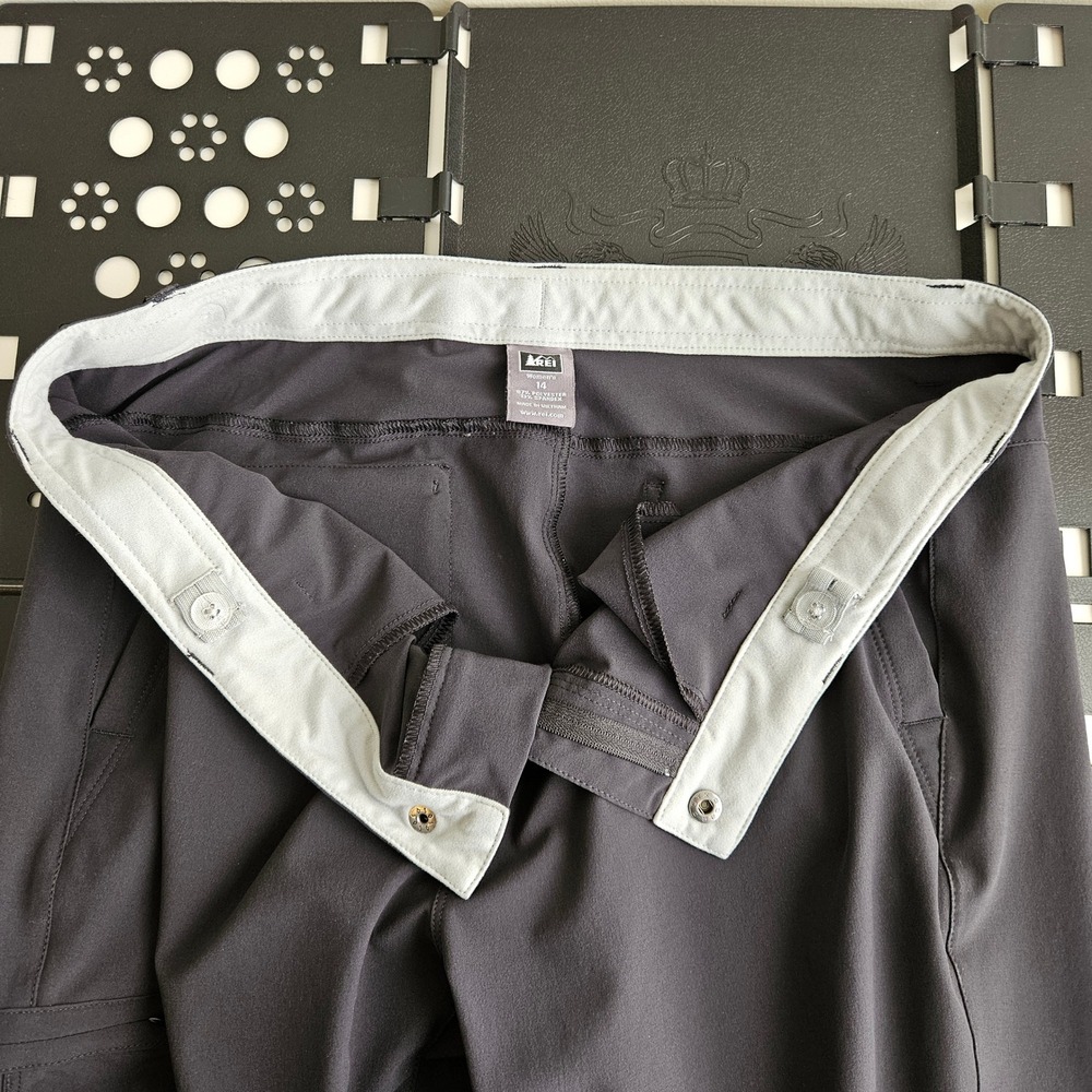 REI Sahara Path Cargo Pant Womens 14 Dark Gray Charcoal Roll Tab Hiking Outdoor - Picture 11 of 16